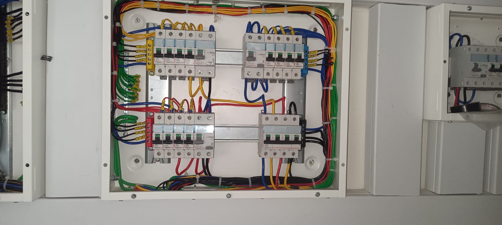 MDB panel installation